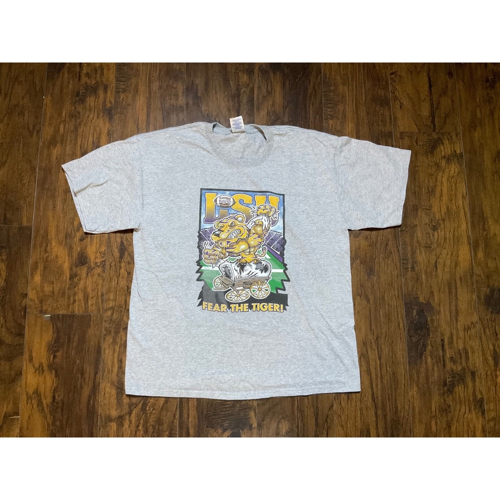 LSU Tigers Fear The Tiger Graphic T-Shirt Mens XL Gray Gildan Ultra Cotton Tee